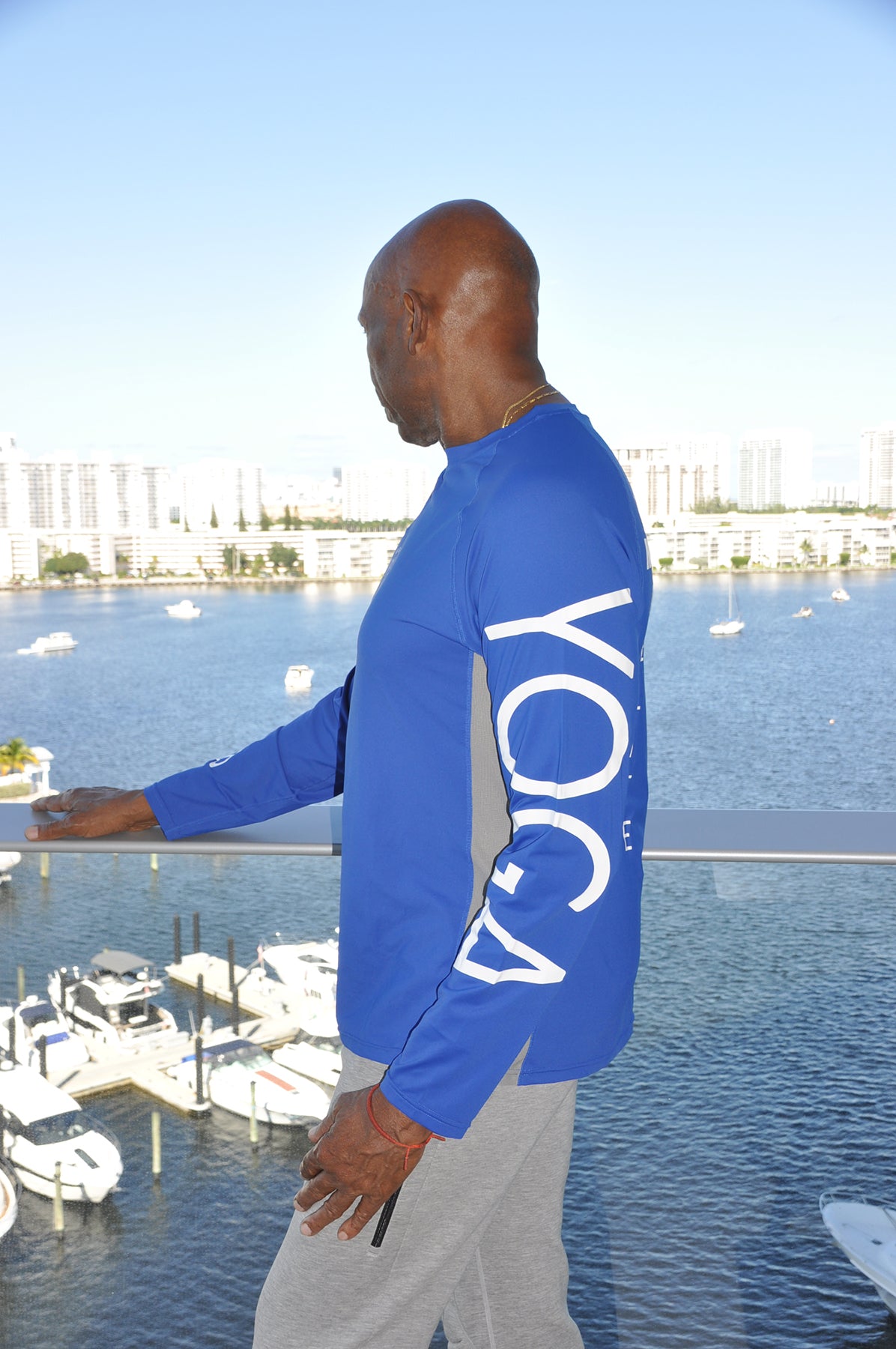 Yoga Globetrotter signature long sleeve tee Royal blue